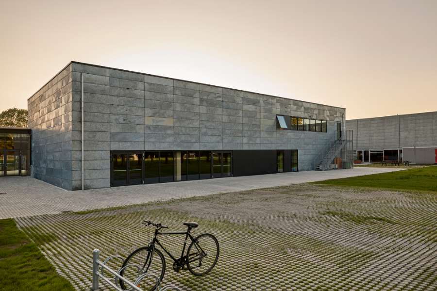 A steel façade with character provides room for sport organisations, Ringsted Sportscenter, Tværalle 8, 4100 Ringsted, Denmark